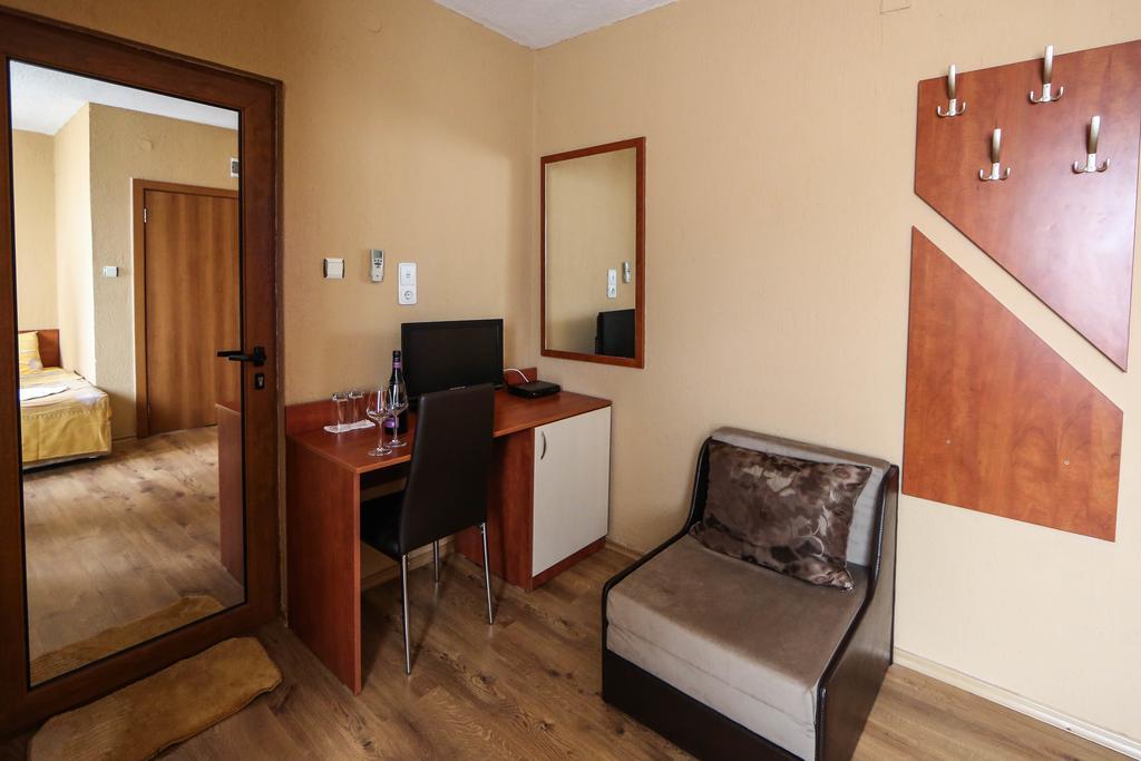 Sharkov Family Hotel Ognyanovo  Exterior photo
